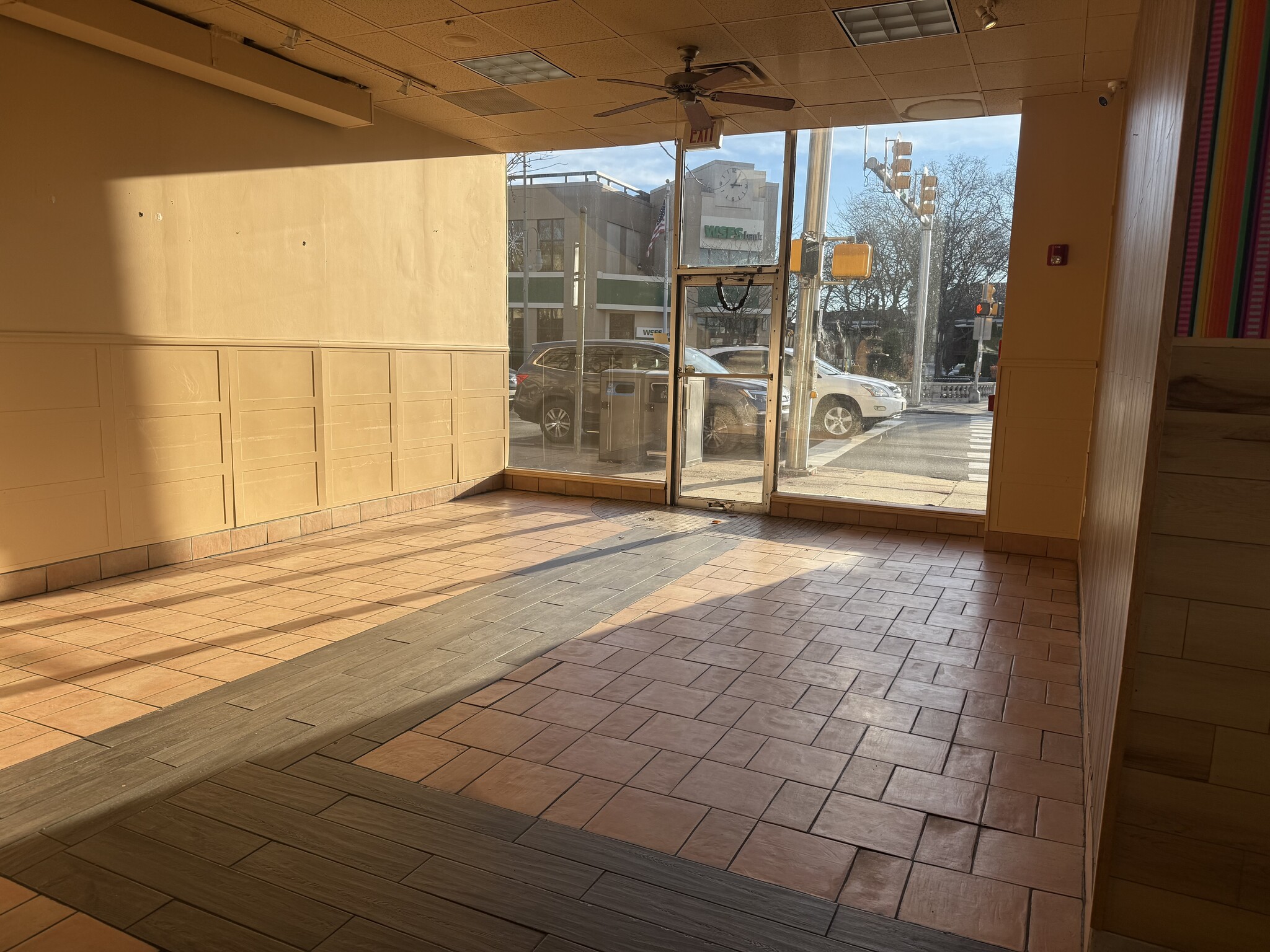 49-63 W Lancaster Ave, Ardmore, PA à louer Photo intérieure– Image 1 sur 4