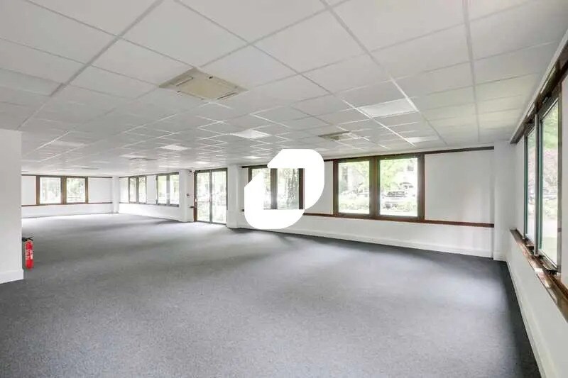 Bureau dans Orsay à louer - Photo de l’immeuble – Image 2 sur 6