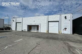 Plus de détails pour 7727-7729 Burnet Ave, Van Nuys, CA - Industriel/Logistique à louer
