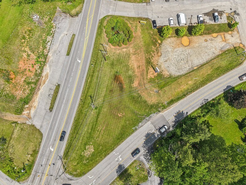 25 Westside Village Rd, Hendersonville, NC à vendre - Aérien – Image 2 sur 16