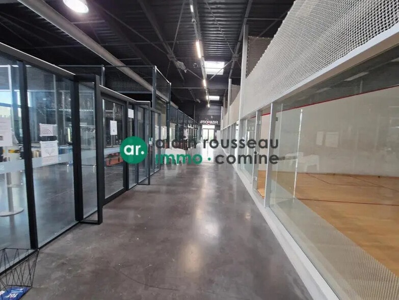 Local commercial dans Angers à louer - Photo de l’immeuble – Image 3 sur 4