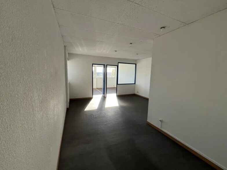 Bureau dans La Garde à louer - Photo intérieure – Image 3 sur 5