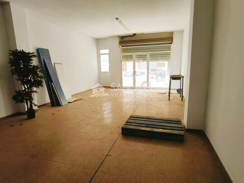Local commercial dans Monforte del Cid, Alicante à vendre - Photo de l’immeuble – Image 1 sur 10