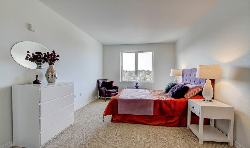 12345 NE 115TH Pl, Kirkland, WA à louer - Photo intérieure – Image 3 sur 27