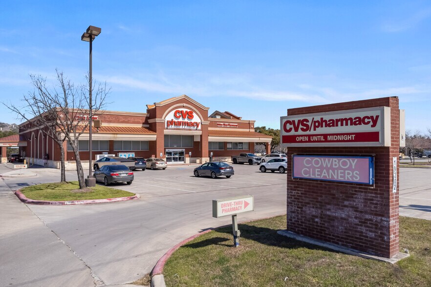 19202 Blanco Rd, San Antonio, TX à vendre - Photo de l’immeuble – Image 3 sur 5
