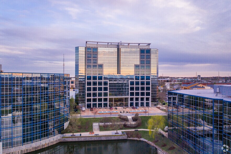 3 Cityplace Dr, Creve Coeur, MO à louer - Photo de l’immeuble – Image 2 sur 5