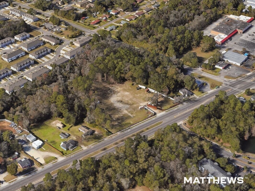 10534 Lem Turner Rd, Jacksonville, FL à vendre Photo de l’immeuble– Image 1 sur 3
