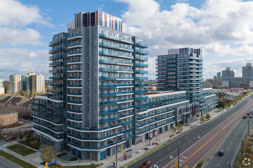 9471 Yonge St, Richmond Hill, ON à louer - Photo de l’immeuble – Image 2 sur 11