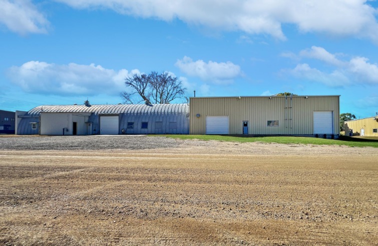 805 E 10th St, Fairmont, MN à vendre - Photo de l’immeuble – Image 1 sur 10
