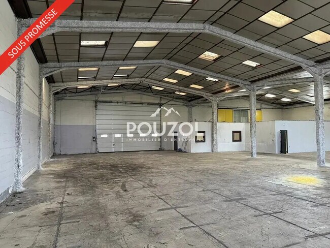 Plus de détails pour Local d'activités à louer