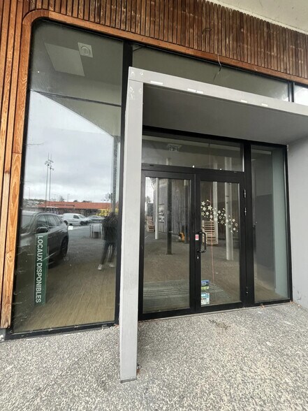 52 Boulevard Jacques Duclos, Tarnos à louer - Photo de l’immeuble – Image 3 sur 9