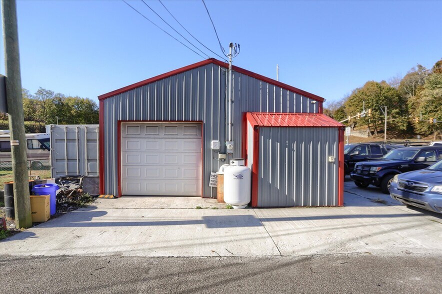 40 N 4th St, Saint Clair, PA à vendre - Photo principale – Image 1 sur 16