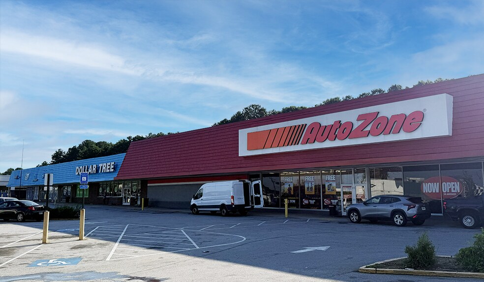 900 Thornton Rd, Lithia Springs, GA à louer - Photo de l’immeuble – Image 3 sur 8