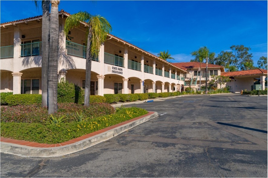16476 Bernardo Center Dr, San Diego, CA à louer - Photo de l’immeuble – Image 2 sur 9