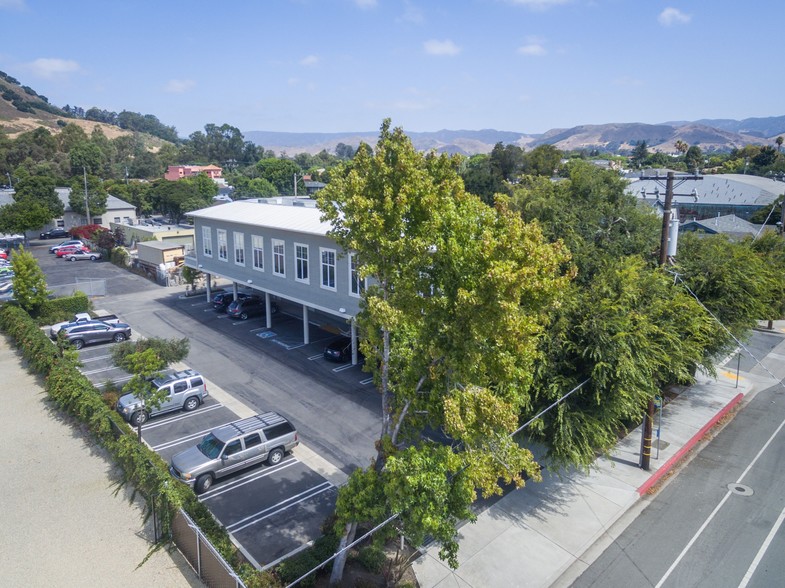 1327 Archer St, San Luis Obispo, CA à louer - Photo de l’immeuble – Image 3 sur 3