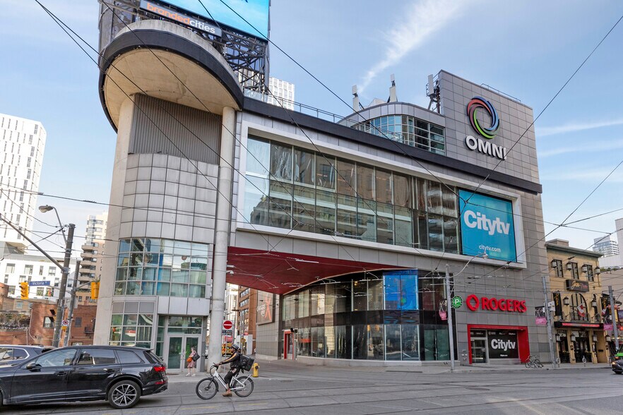 33 Dundas St E, Toronto, ON à vendre - Photo de l’immeuble – Image 1 sur 14