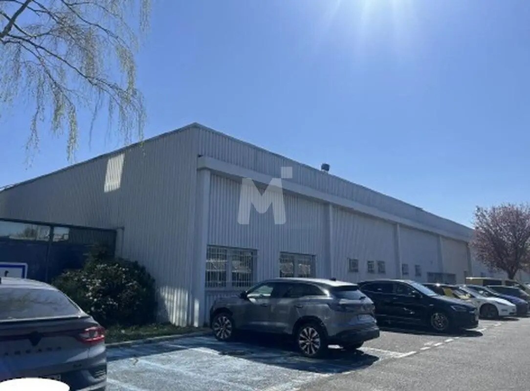 Local d’activités dans Les Ulis à louer Photo de l’immeuble– Image 1 sur 10