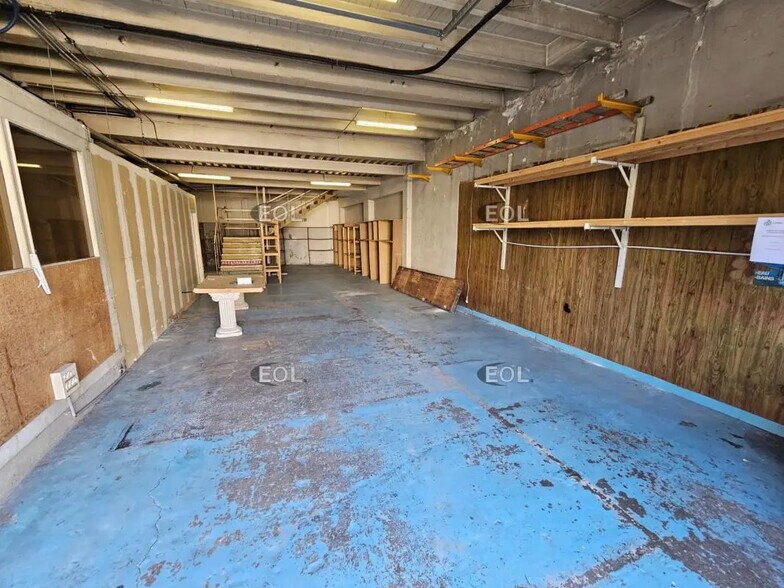 Local d’activités dans Maisons-Alfort à louer - Photo de l’immeuble – Image 2 sur 10