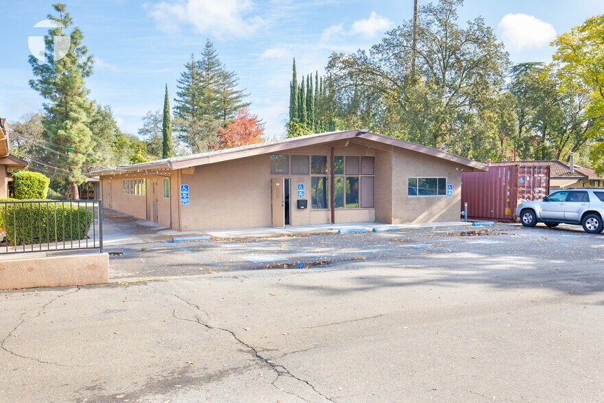 6240 Verner Ave, Sacramento, CA à vendre - Photo de l’immeuble – Image 3 sur 30