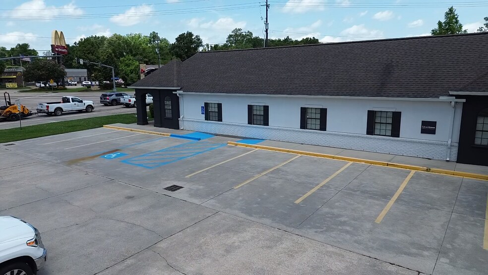 10954 Joor Rd, Baton Rouge, LA à louer - Photo de l’immeuble – Image 3 sur 4