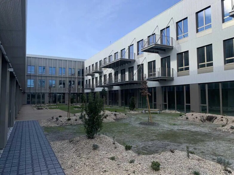 Bureau dans Mérignac à louer - Photo de l’immeuble – Image 3 sur 22