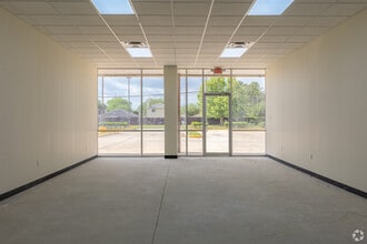 10130 Grant Rd, Houston, TX à louer Photo de l’immeuble– Image 2 sur 4