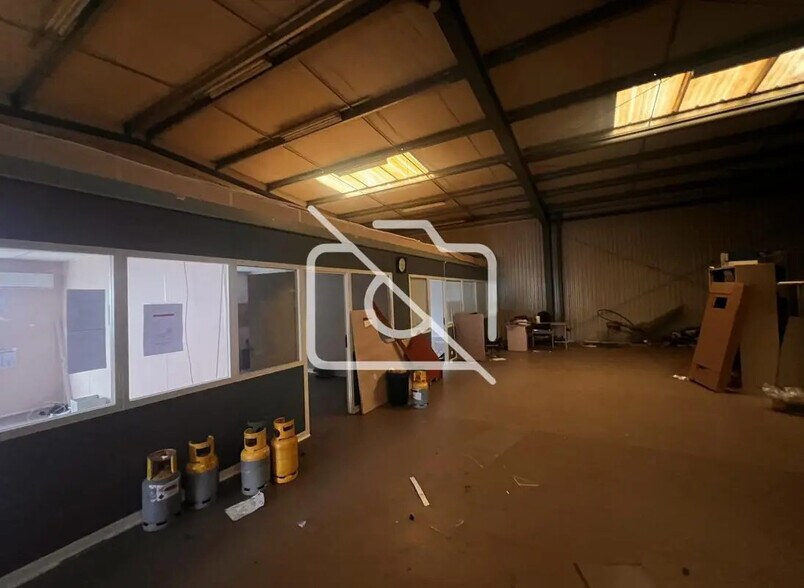 Industriel/Logistique dans Bondoufle à louer - Photo de l’immeuble – Image 2 sur 6