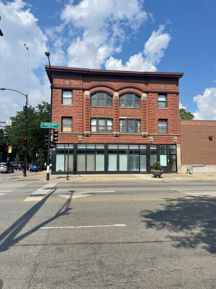 5200 N Broadway St, Chicago, IL à louer - Photo de l’immeuble – Image 3 sur 4