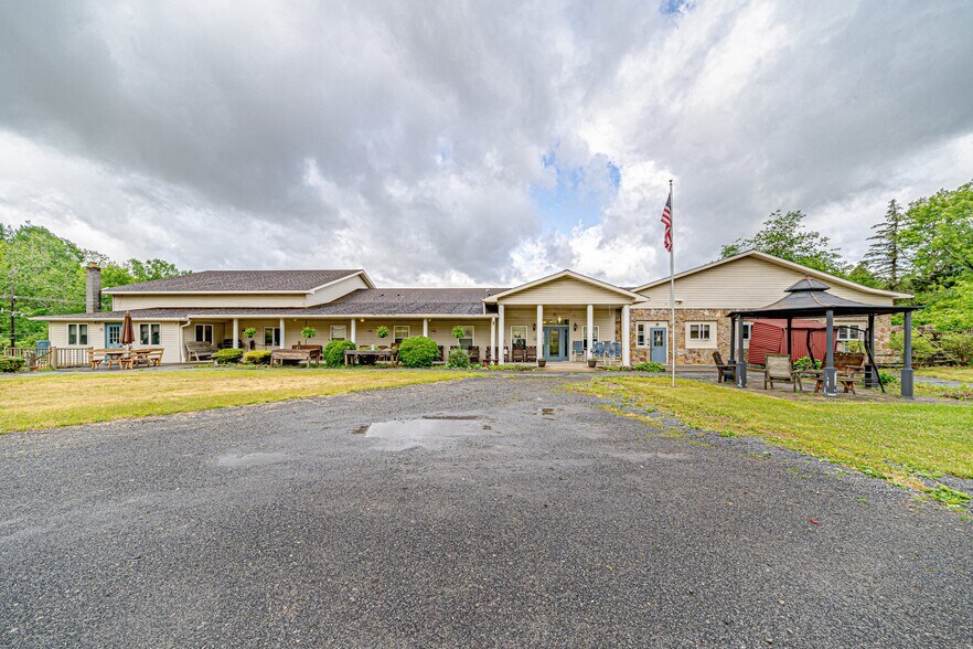 Phillips St, Jerome, PA à vendre - Photo de l’immeuble – Image 1 sur 15