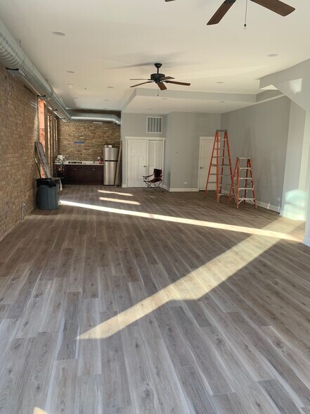 826 S Western Ave, Chicago, IL à louer - Photo de l’immeuble – Image 2 sur 6