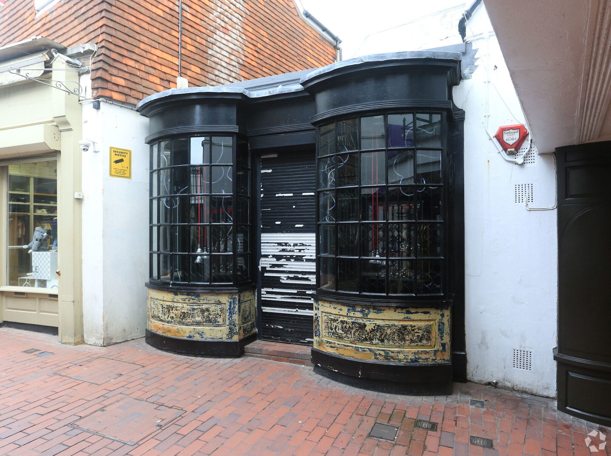 26 Dukes Ln, Brighton à louer Photo principale– Image 1 sur 4