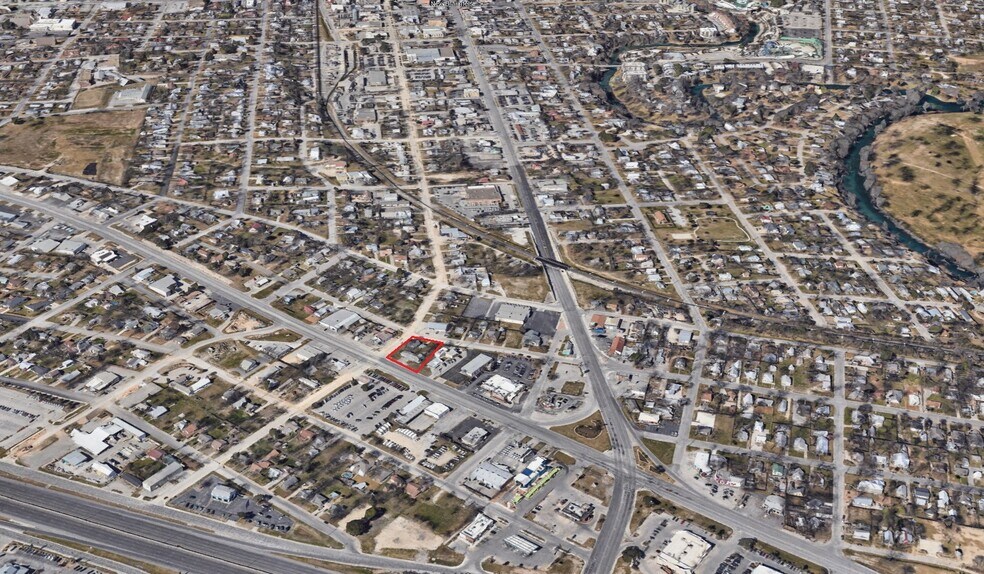 180 S Business Ih 35, New Braunfels, TX à vendre - Photo de l’immeuble – Image 3 sur 9