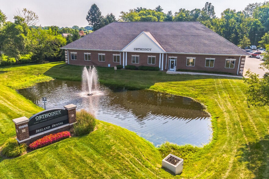 10995 Allisonville Rd, Fishers, IN à louer - Photo de l’immeuble – Image 3 sur 14