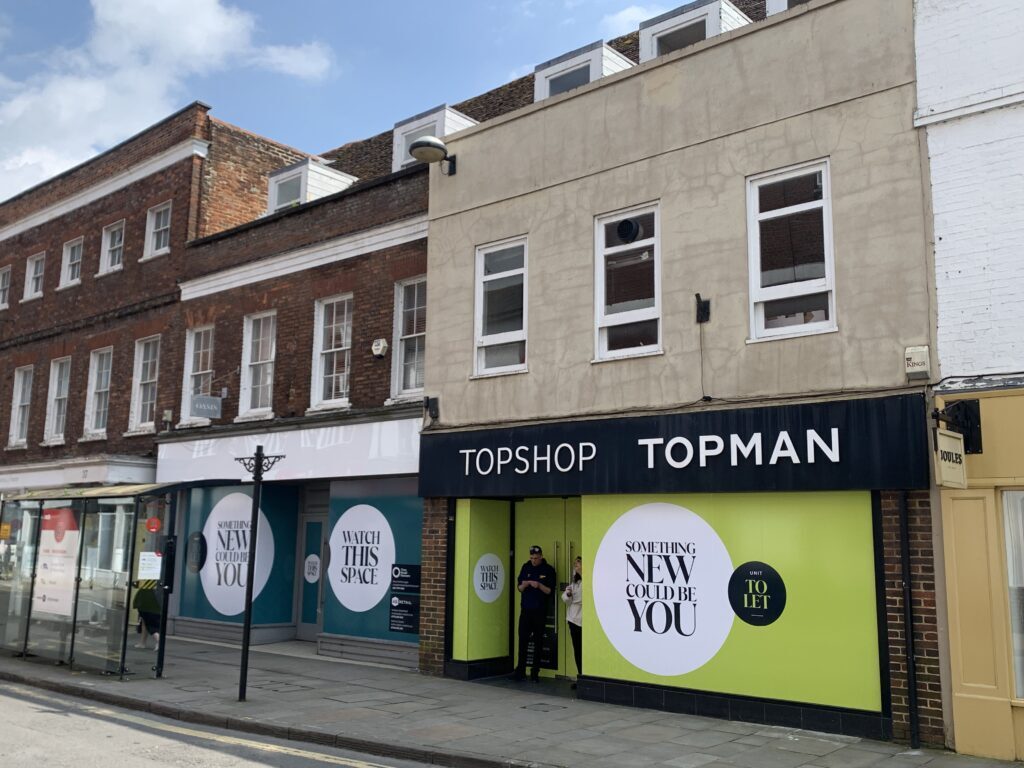 High St, Salisbury à louer Photo de l’immeuble– Image 1 sur 1