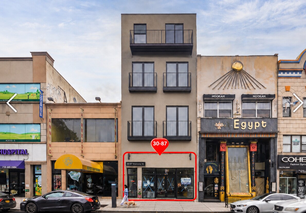 30-87 Steinway St, Astoria, NY à louer Photo de l’immeuble– Image 1 sur 8