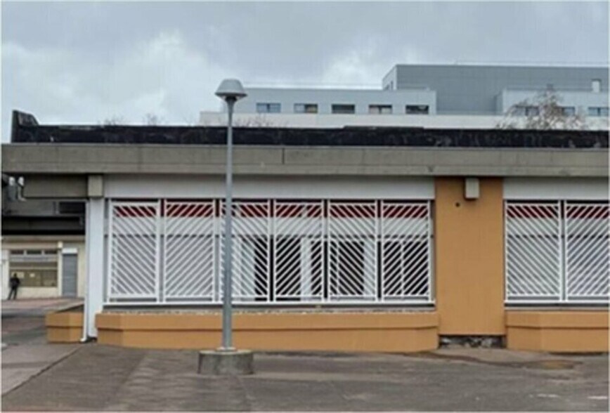 Bureau dans Bobigny à vendre - Photo de l’immeuble – Image 3 sur 4