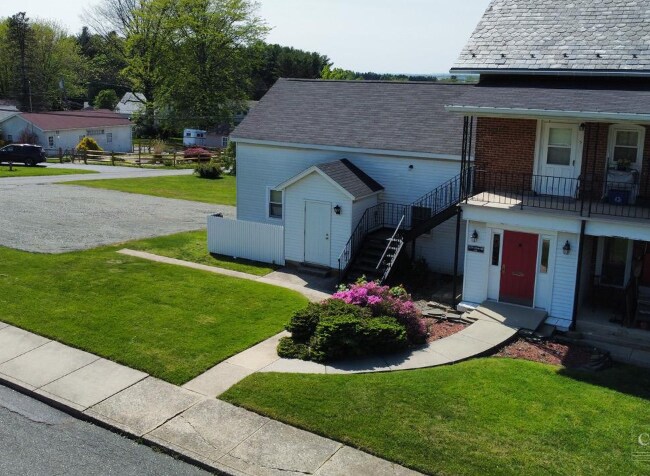 530 E Main St, Macungie, PA à louer Photo de l’immeuble– Image 1 sur 8