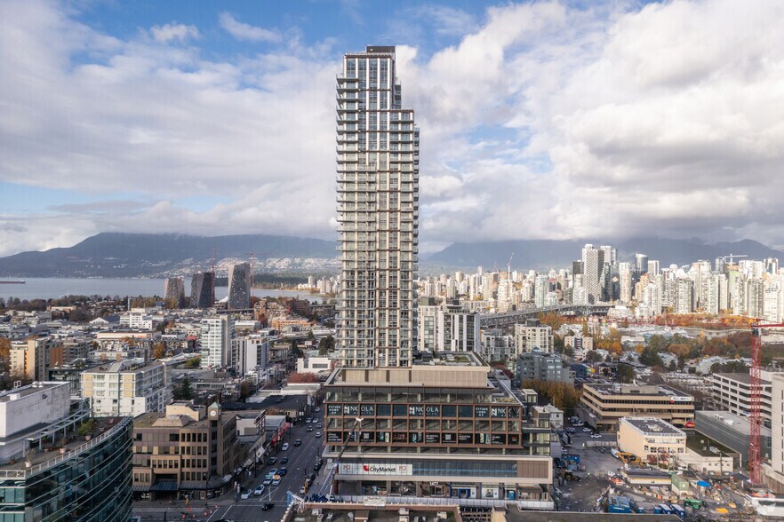 1477 Broadway W, Vancouver, BC à louer - Photo de l’immeuble – Image 3 sur 36