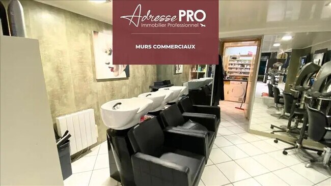 Plus de détails pour Local commercial à vendre