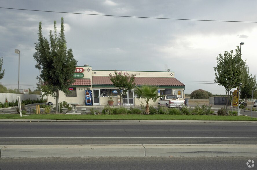 2833 Manning Ave, Fowler, CA à louer - Photo principale – Image 1 sur 2