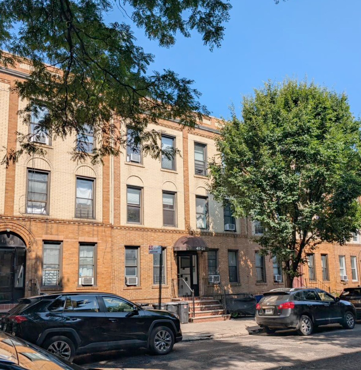 41-24 52nd Street, Woodside, NY à vendre Photo principale– Image 1 sur 9