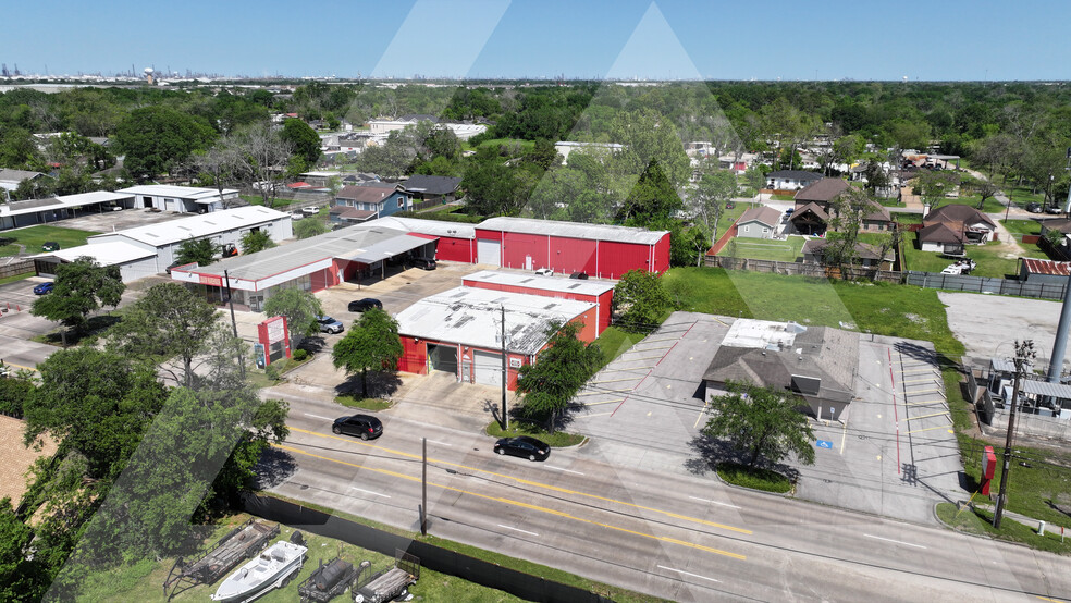 2539 Preston Ave, Pasadena, TX à vendre - Photo de l’immeuble – Image 1 sur 18