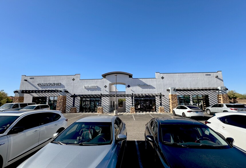 4840 N Litchfield Rd, Litchfield Park, AZ à louer - Photo de l’immeuble – Image 2 sur 4