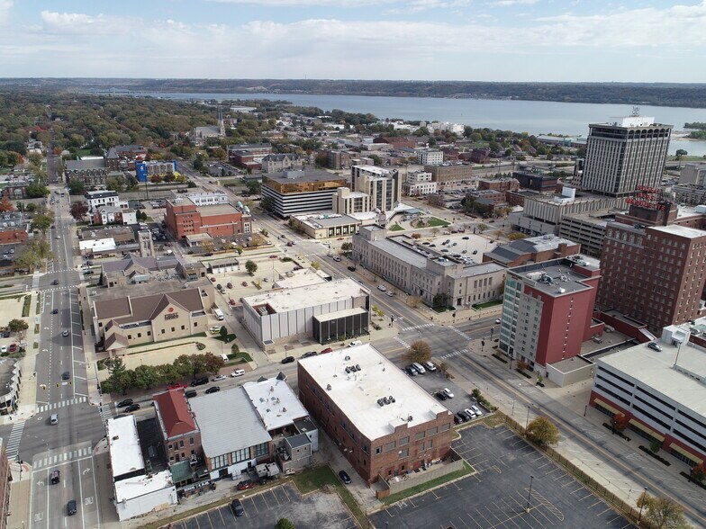 607 Main St, Peoria, IL à vendre - Aérien – Image 2 sur 4