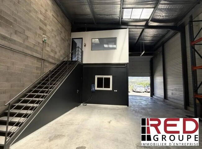 Plus de détails pour Industriel/Logistique à louer