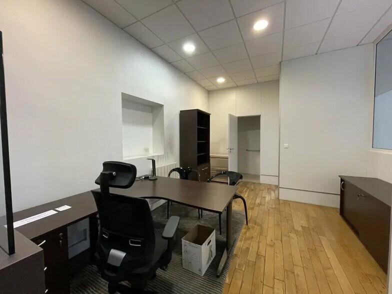 Bureau dans Lyon à louer - Photo de l’immeuble – Image 3 sur 8