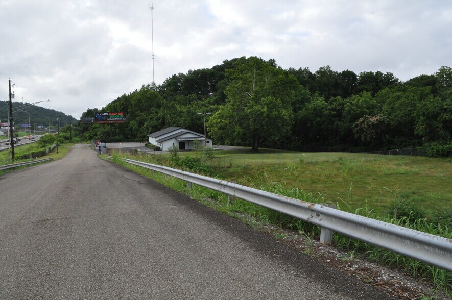 4701 Hubbs Ln, Knoxville, TN à vendre - Photo de l’immeuble – Image 2 sur 33
