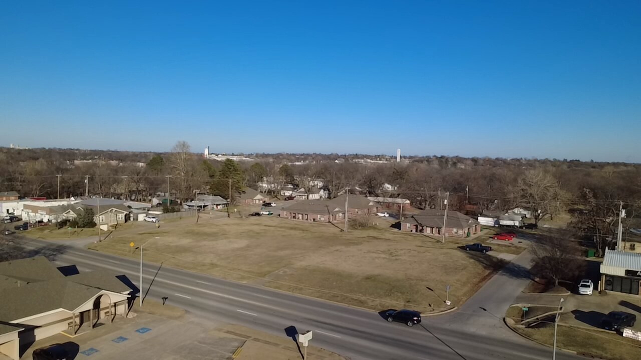 1225 S Main St, Sapulpa, OK à vendre Photo principale– Image 1 sur 5