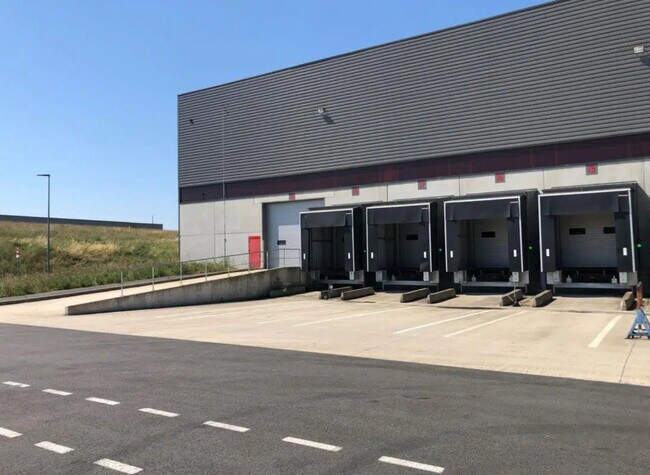 Plus de détails pour Industriel/Logistique à louer