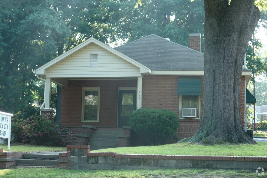 606 S Chestnut St, Gastonia, NC à vendre - Photo principale – Image 1 sur 2